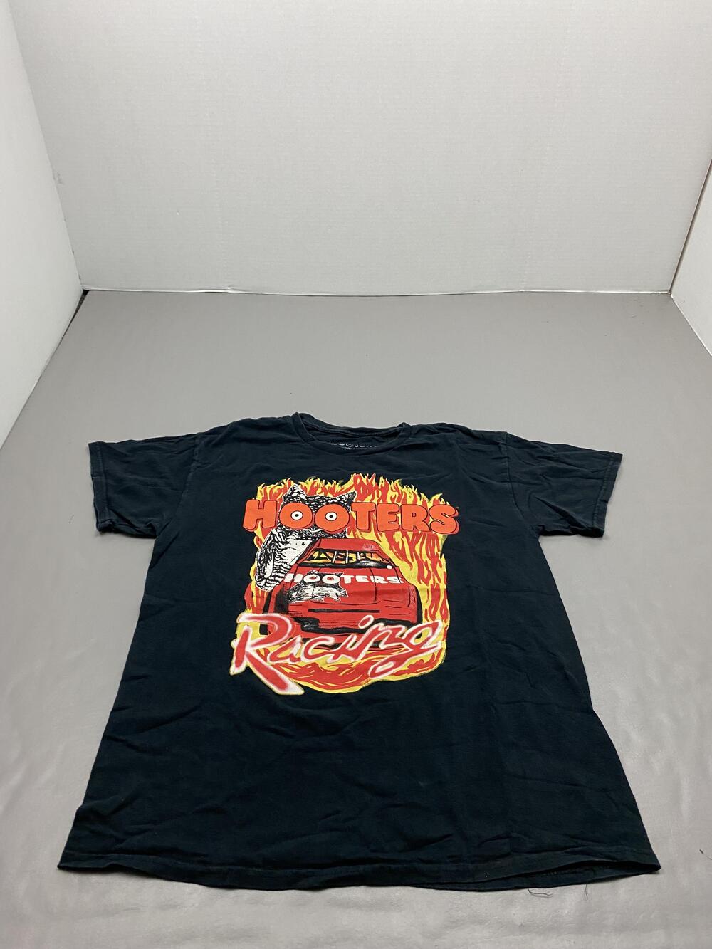 Hooters Shirt Mens L Black Racing Flames Car Graphic Crew Neck Cotton Jersey